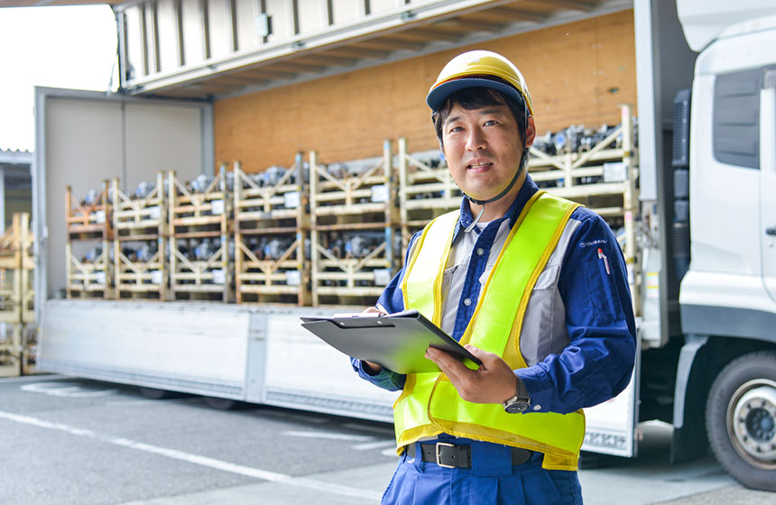 社員インタビュー 保管輸送事業本部【輸送事業】